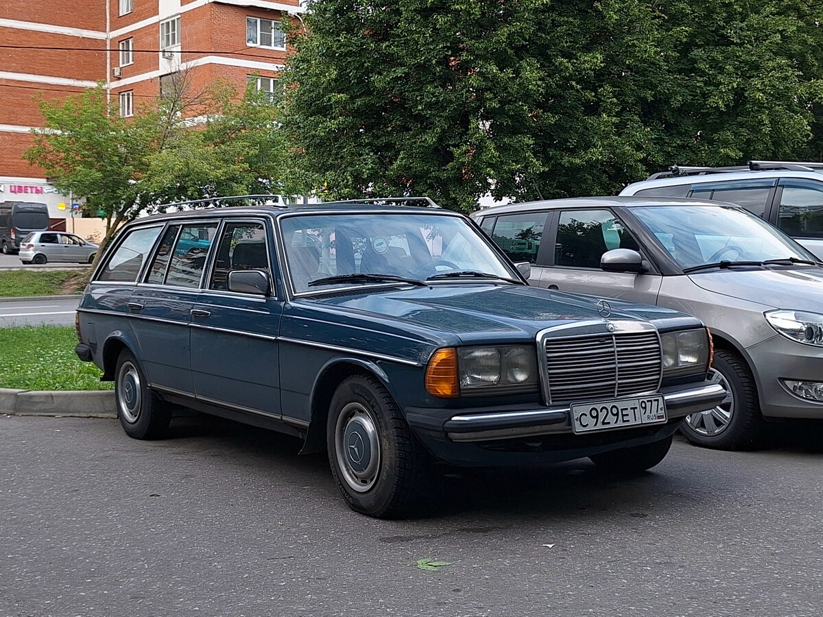 Москва, № С 929 ЕТ 977 — Mercedes-Benz (S123) '77-86