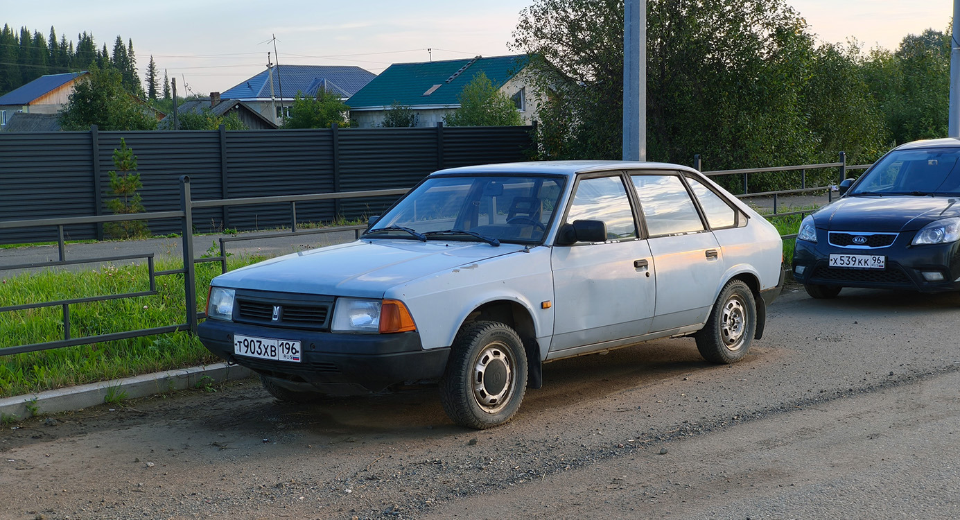 Свердловская область, № Т 903 ХВ 196 — Москвич-21412 '86-94