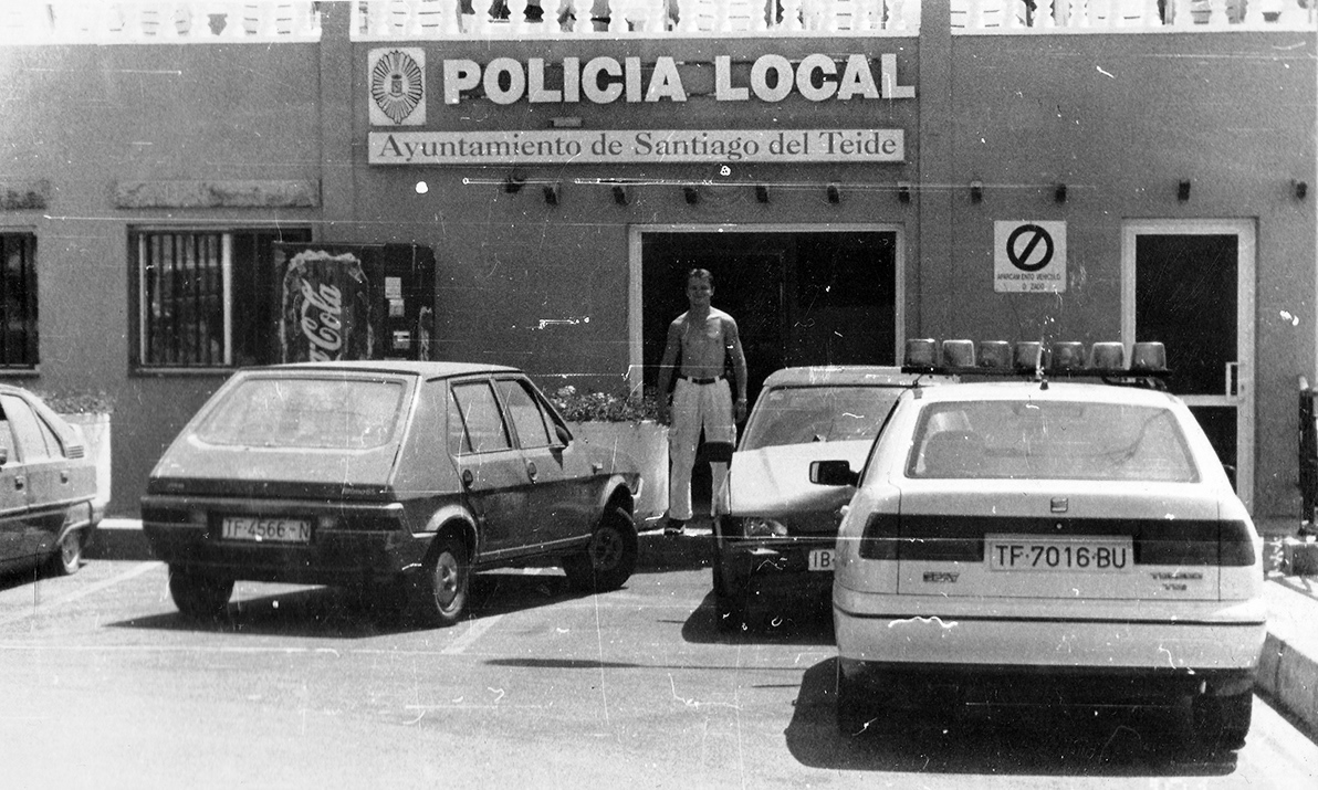 Испания, № TF 4566 N — SEAT Ritmo '79-82; Испания, № TF 7016 BU — SEAT Toledo '91-99; Испания — Исторические фотографии