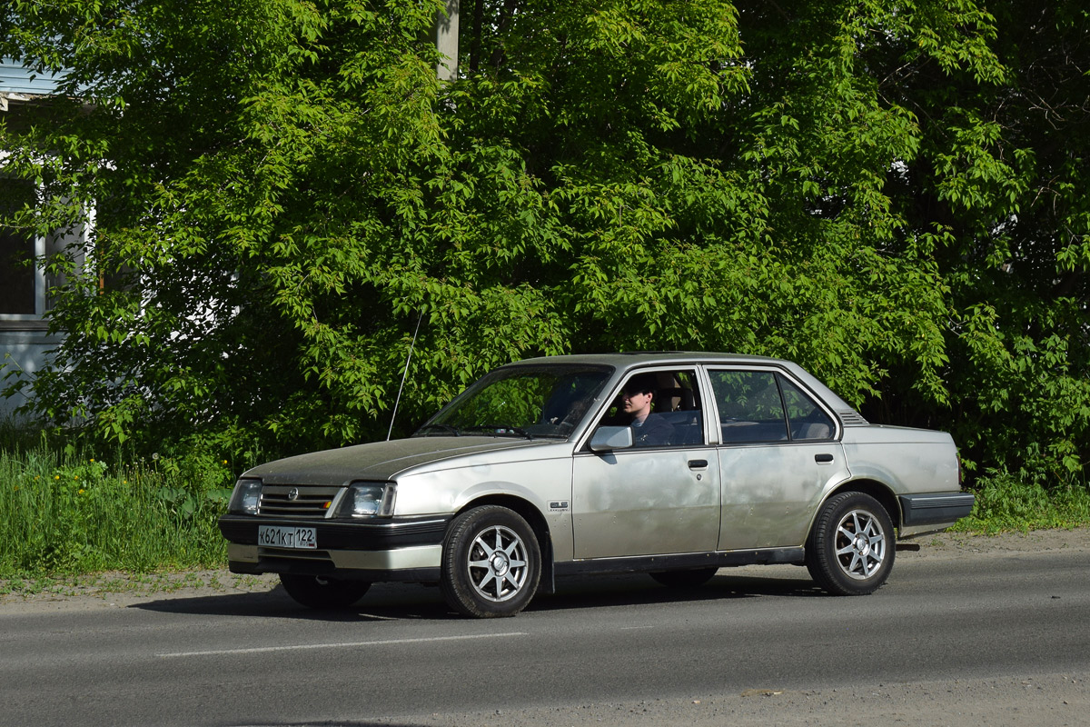 Алтайский край, № К 621 КТ 122 — Opel Ascona (C) '81-88