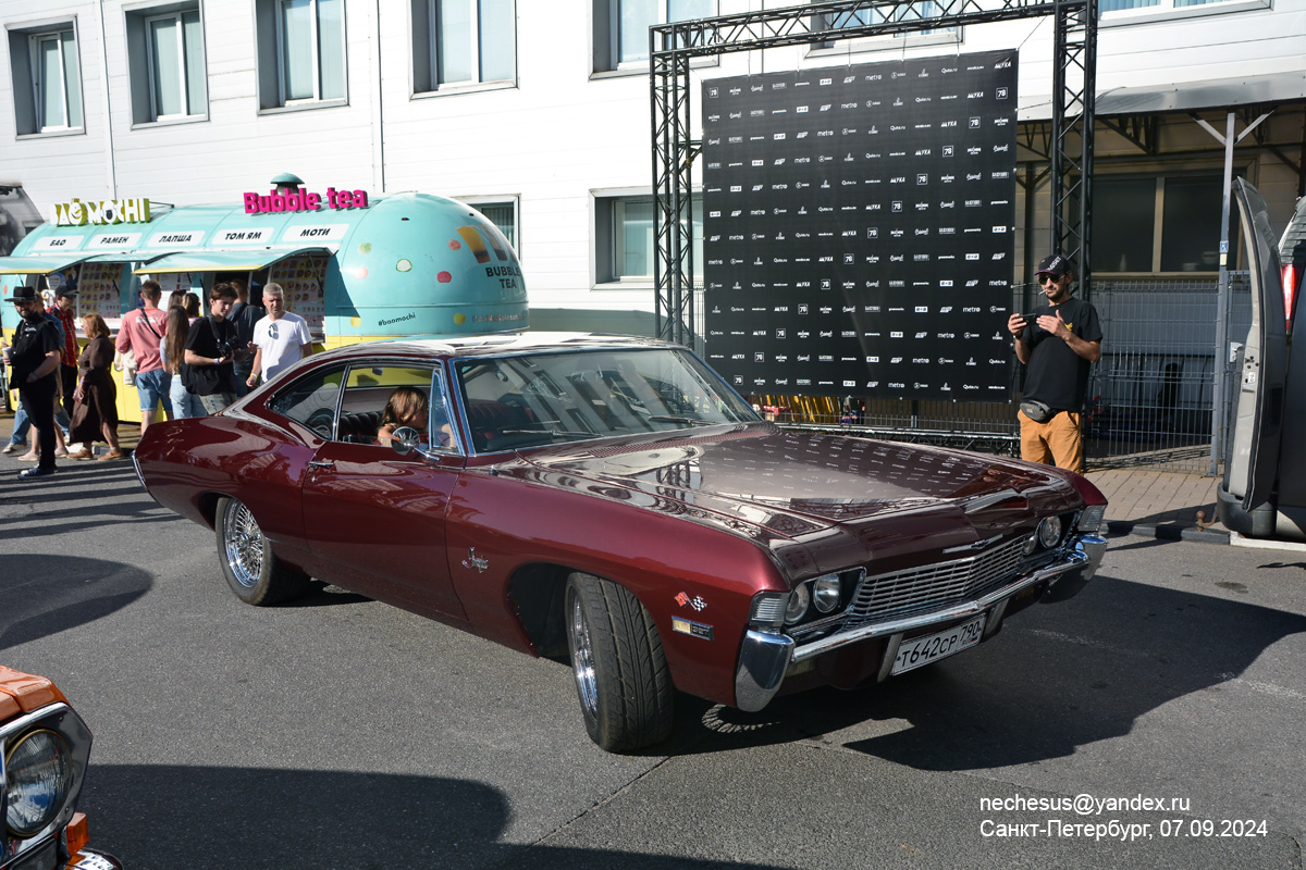Московская область, № Т 642 СР 790 — Chevrolet Impala (4G) '65-70; Санкт-Петербург — Ежегодная выставка классических и кастомных автомобилей и мотоциклов "Original Meet"