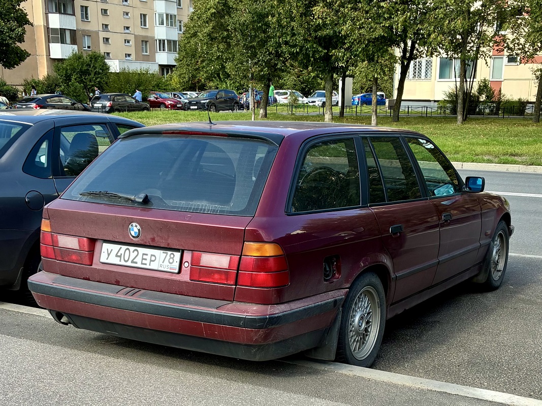 Санкт-Петербург, № У 402 ЕР 78 — BMW 5 Series Touring (E34) '91-96