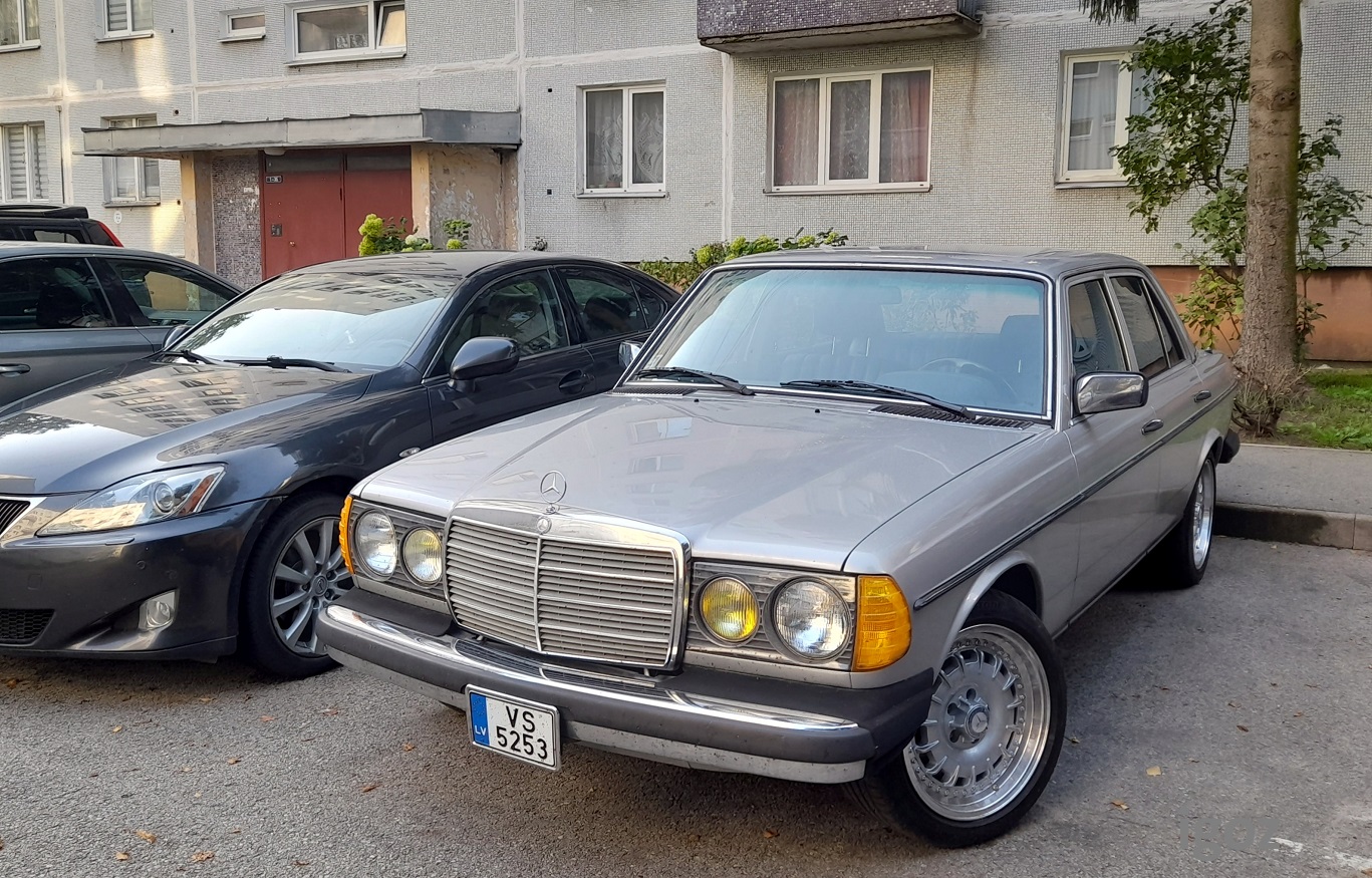 Латвия, № VS-5253 — Mercedes-Benz (W123) '76-86