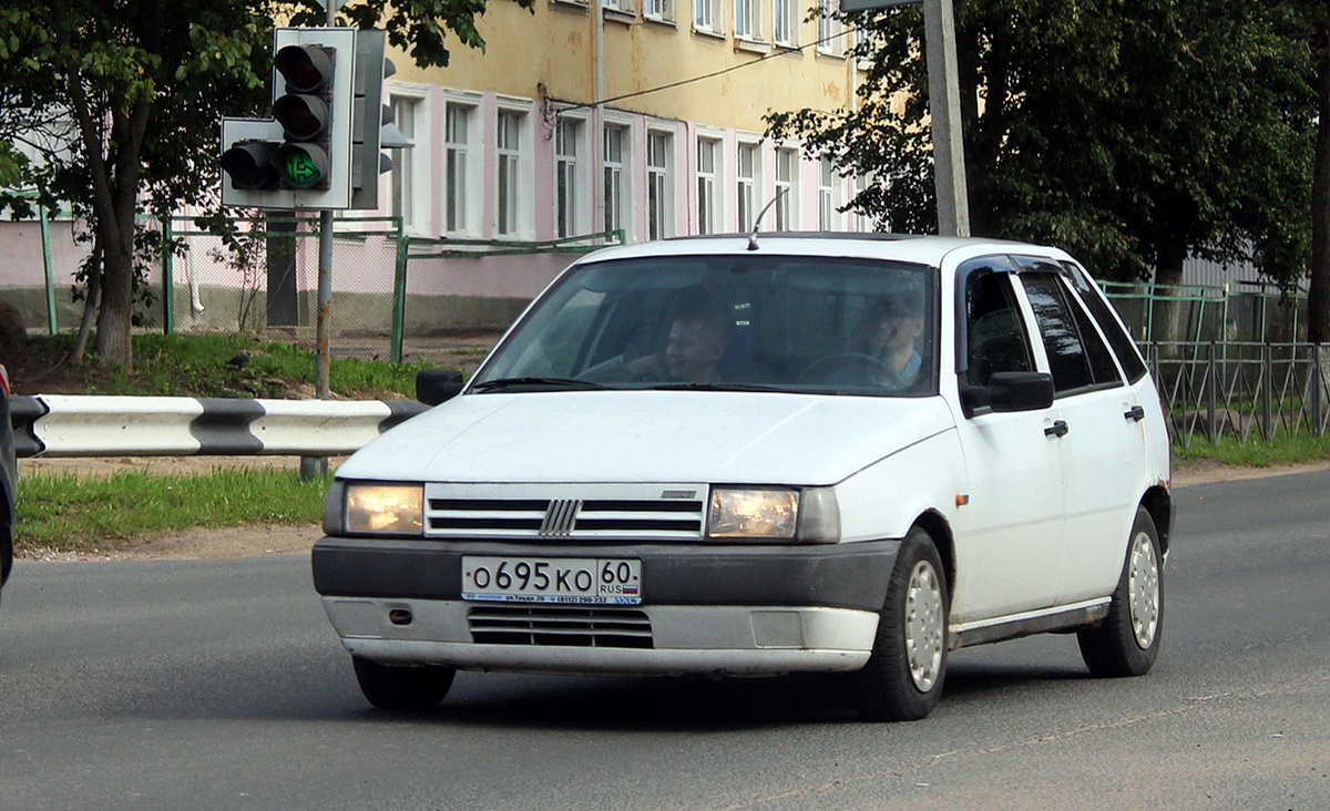 Псковская область, № О 695 КО 60 — FIAT Tipo '88-95