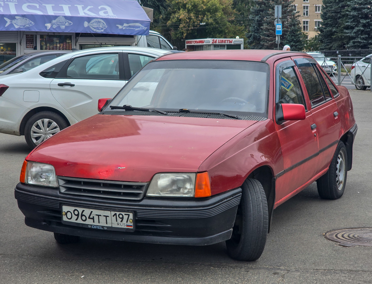 Татарстан, № О 964 ТТ 197 — Opel Kadett (E) '84-95; Москва — Вне региона