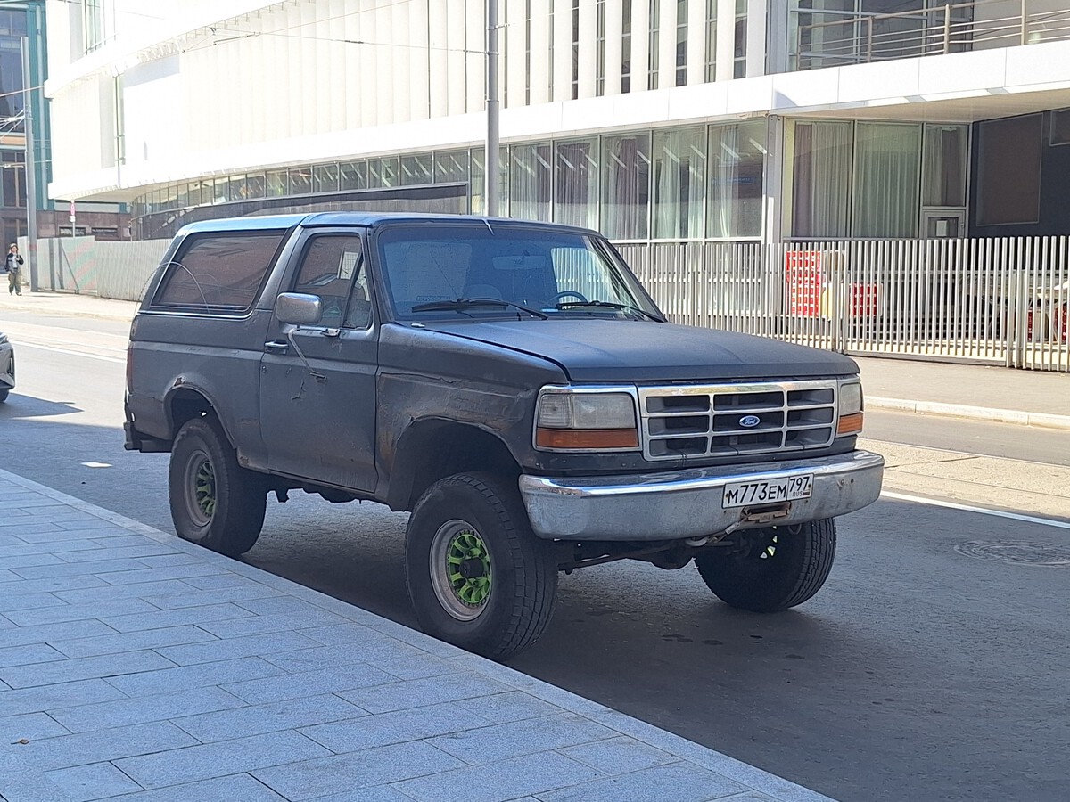 Москва, № М 773 ЕМ 797 — Ford Bronco (5G) '92-96