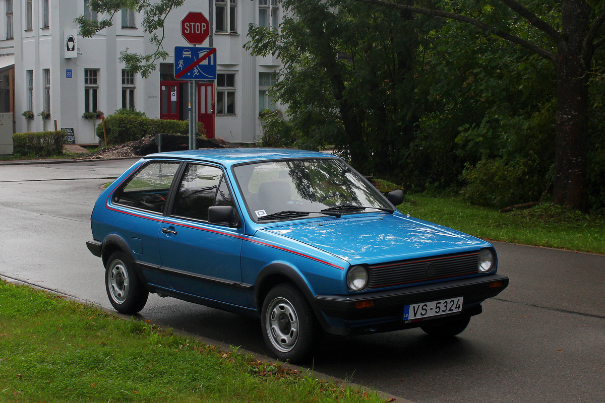 Латвия, № VS-5324 — Volkswagen Polo 2 (Typ 86C) '81-94; Латвия — Retro Jūrmala 25