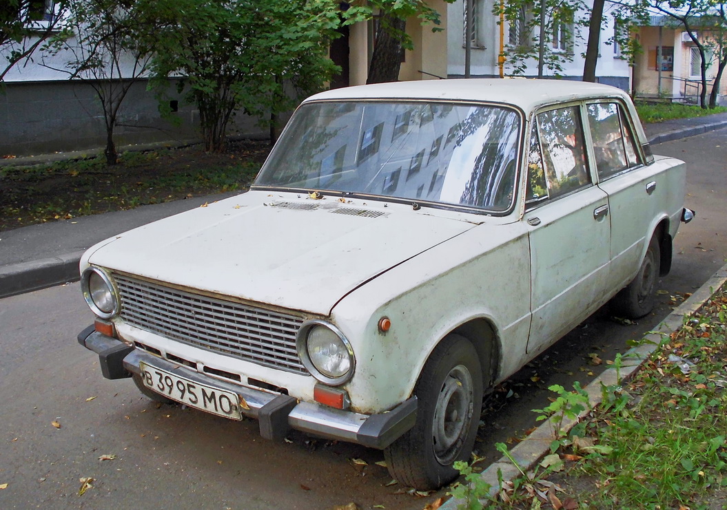 Москва, № В 3995 МО — ВАЗ-21011 Жигули '74-83
