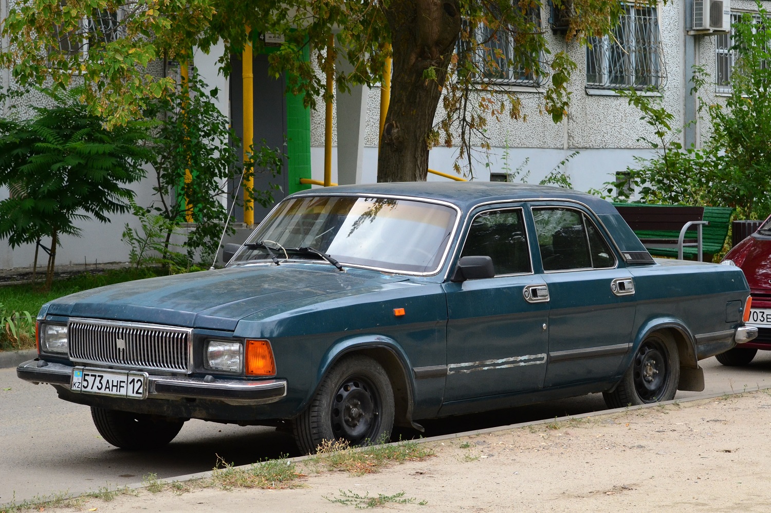 Мангистауская область, № 573 AHF 12 — ГАЗ-3102 Волга '81-08