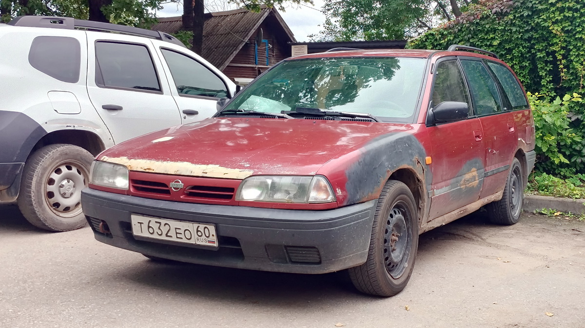 Псковская область, № Т 632 ЕО 60 — Nissan Primera Estate I (P10) '90-97