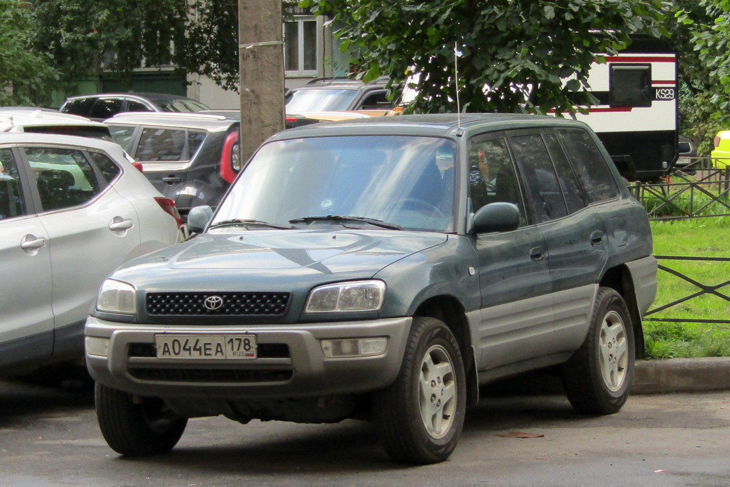Санкт-Петербург, № А 044 ЕА 178 — Toyota RAV4 '93-03