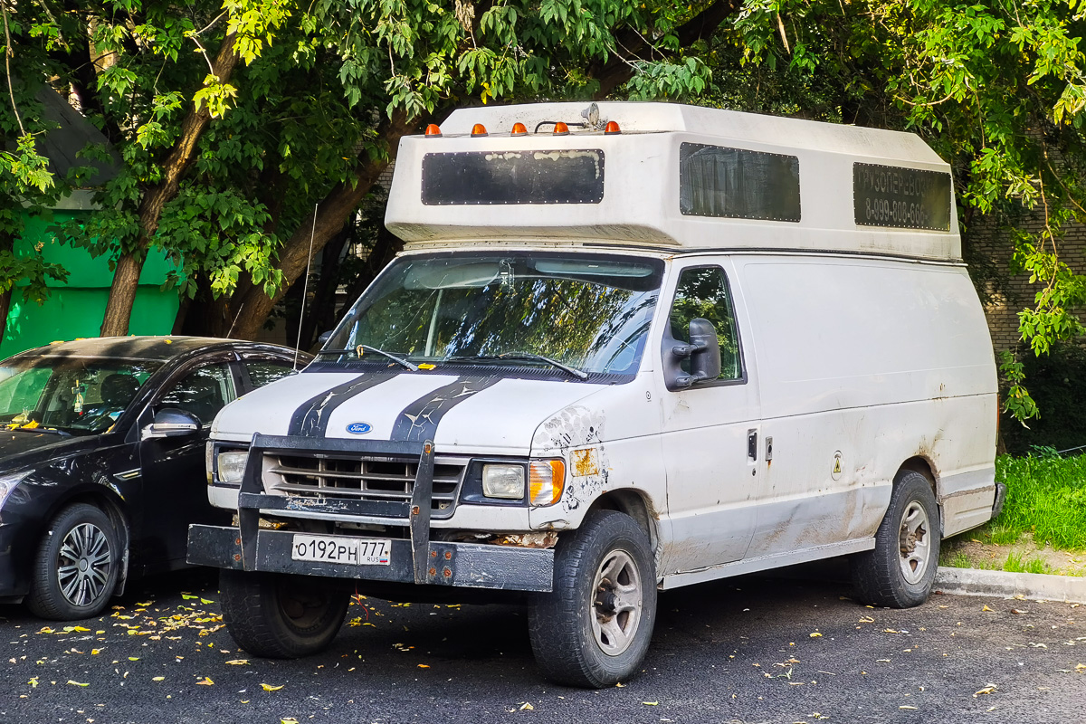 Москва, № О 192 РН 777 — Ford E-Series (4G) '92-07