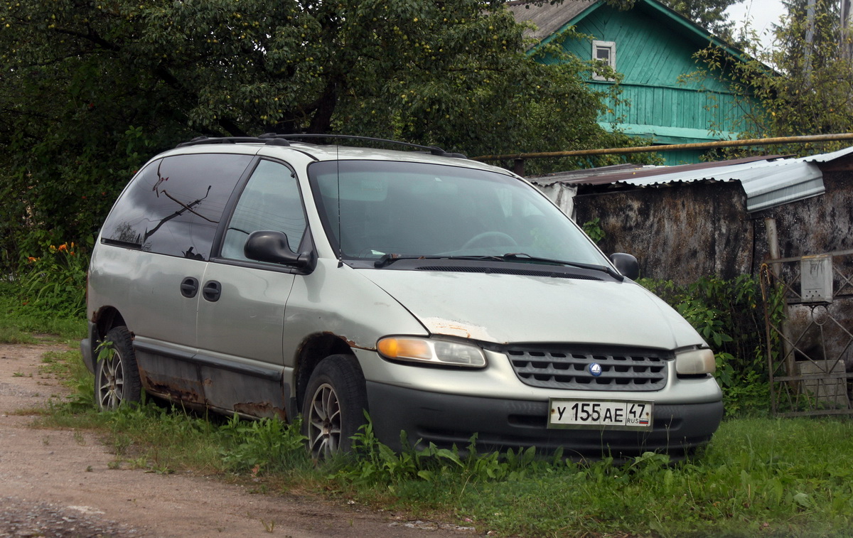 Псковская область, № У 155 АЕ 47 — Plymouth Voyager (3G) '95-00