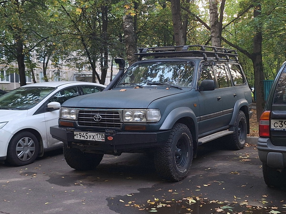 Санкт-Петербург, № Т 945 УХ 178 — Toyota Land Cruiser (J80) '89-97
