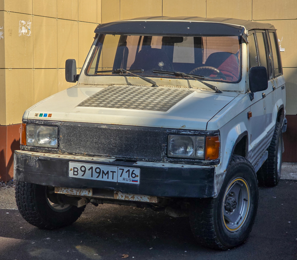 Татарстан, № В 919 МТ 716 — Isuzu Trooper (1G) '81-91