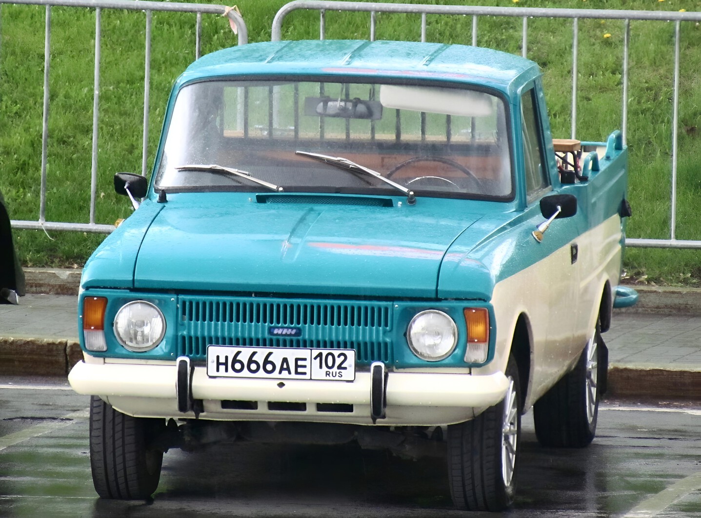 Башкортостан, № Н 666 АЕ 102 — Иж-27151-014-01 '82-97