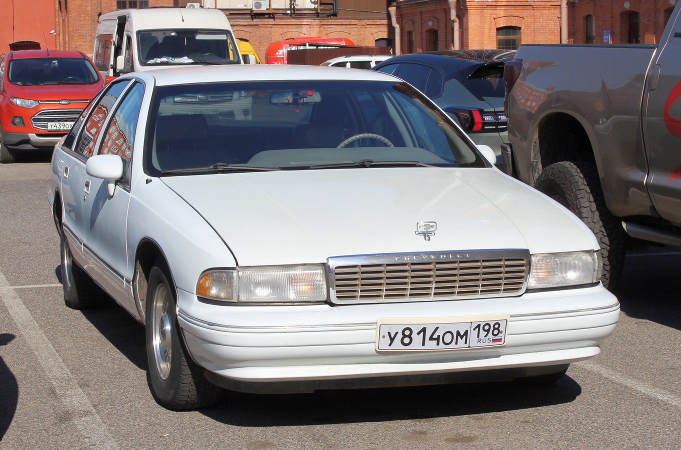 Санкт-Петербург, № У 814 ОМ 198 — Chevrolet Caprice (4G) '90-96