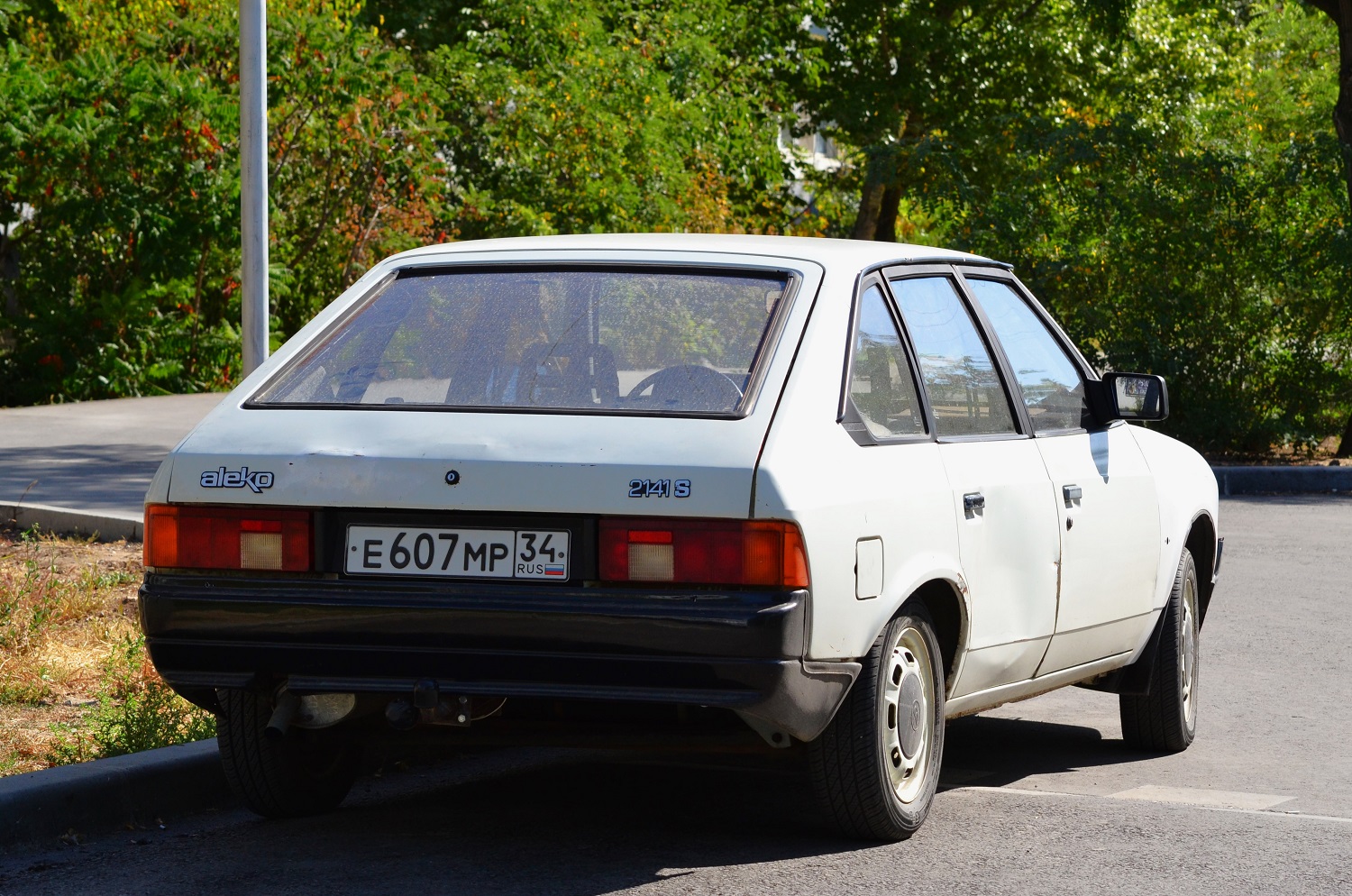 Волгоградская область, № Е 607 МР 34 — Москвич-2141 '86-98