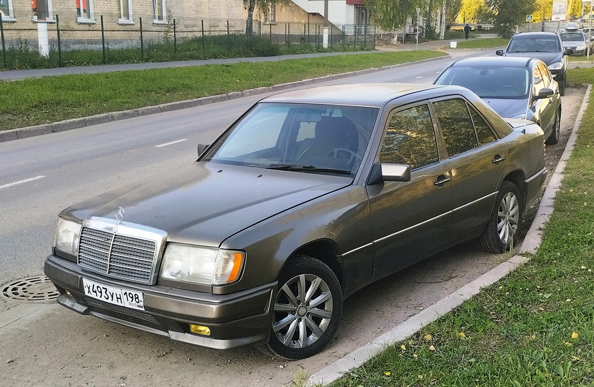 Архангельская область, № Х 493 УН 198 — Mercedes-Benz (W124) '84-96