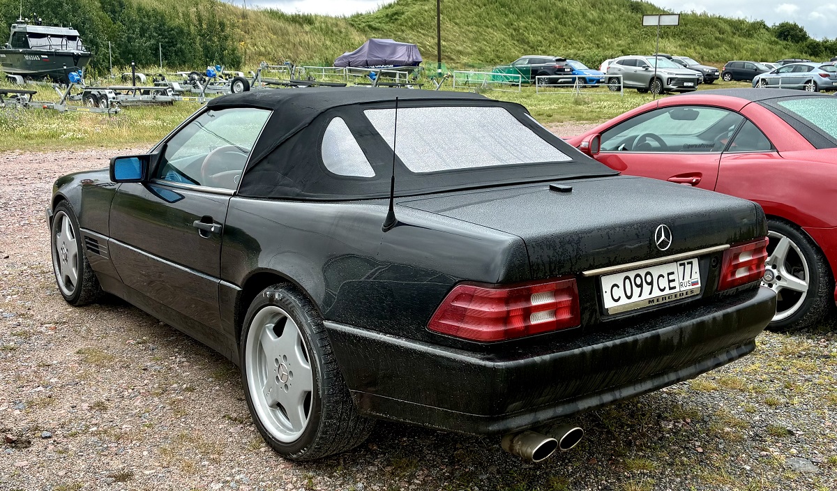 Москва, № С 099 СЕ 77 — Mercedes-Benz (R129) '89-01; Санкт-Петербург — Ежегодный праздник "День Москвича"