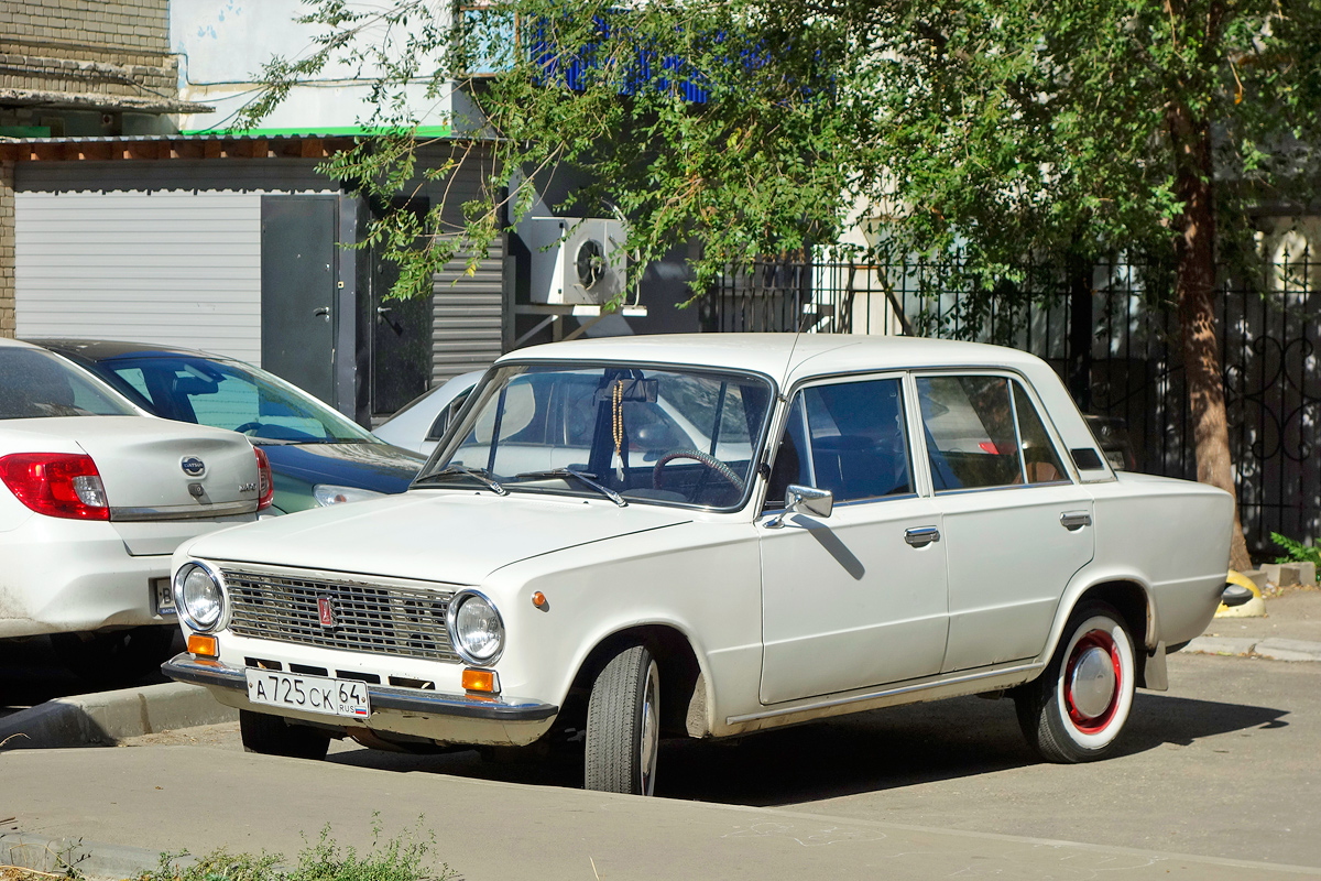 Саратовская область, № А 725 СК 64 — ВАЗ-21011 Жигули '74-83