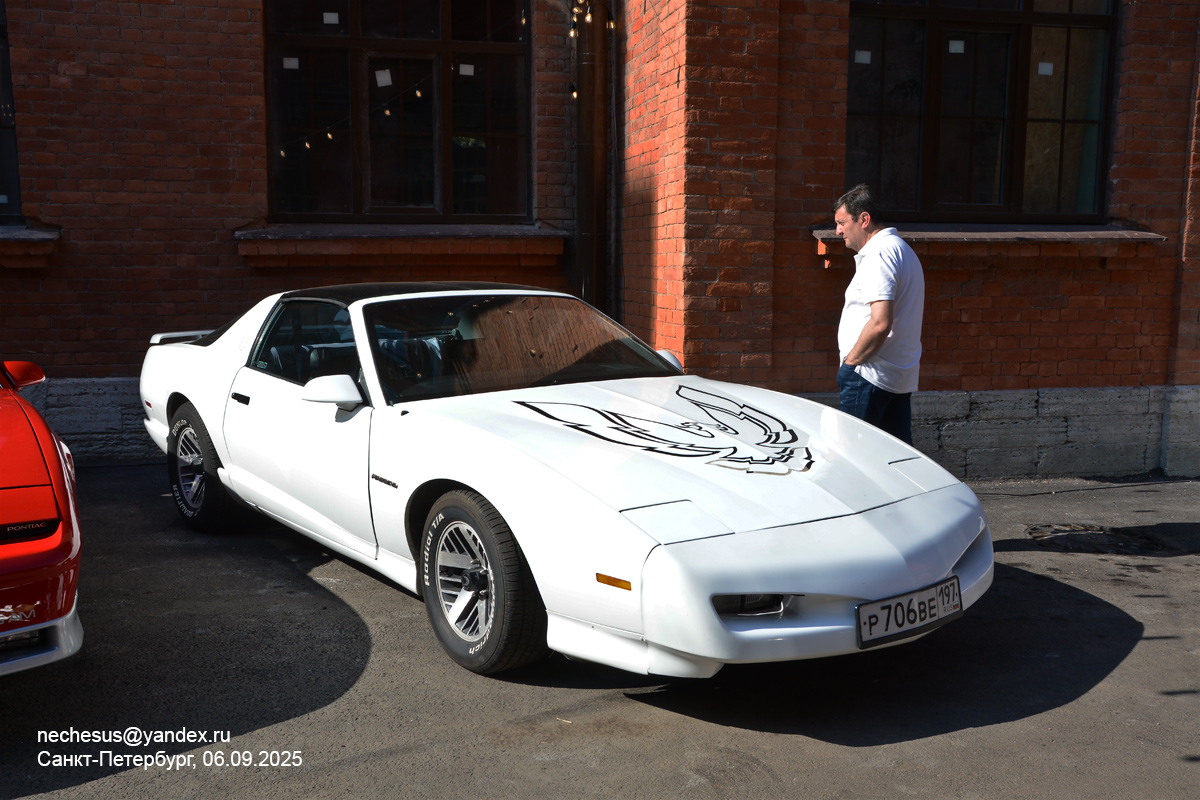 Москва, № Р 706 ВЕ 197 — Pontiac Firebird (3G) '82-92; Санкт-Петербург — Ежегодная выставка классических и кастомных автомобилей и мотоциклов "Original Meet"
