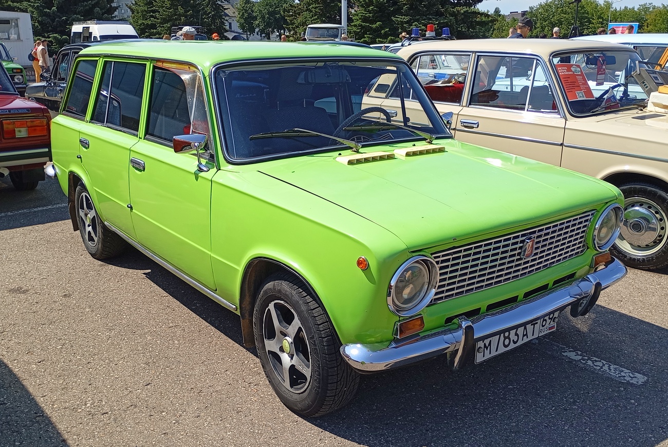 Тверская область, № М 783 АТ 69 — ВАЗ-2102 Жигули '71-86; Тверская область — Фестиваль "Столица Ретро 2025"
