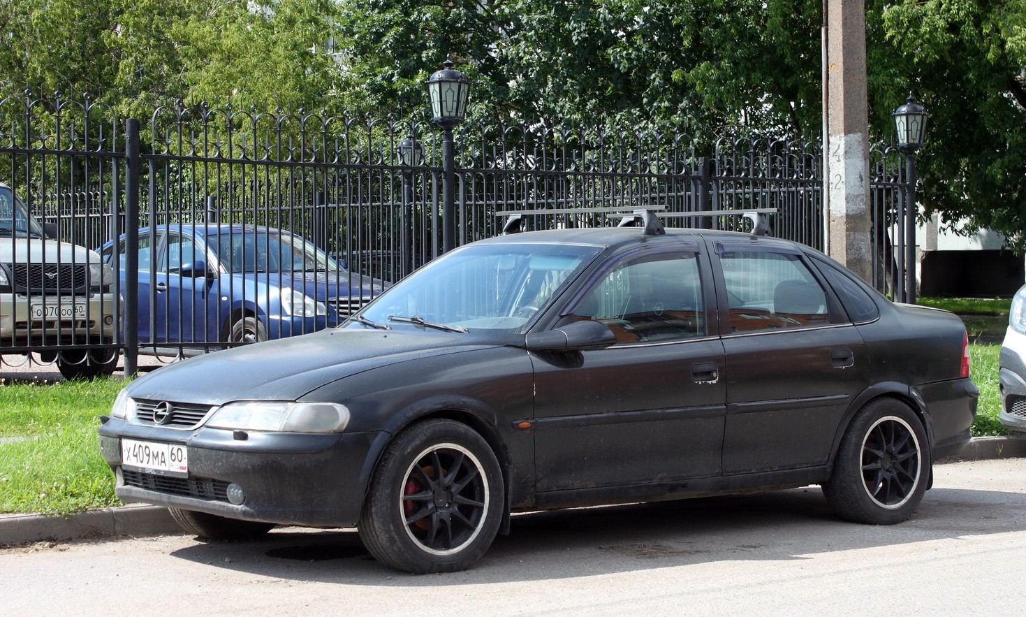 Псковская область, № Х 409 МА 60 — Opel Vectra (B) '95-02