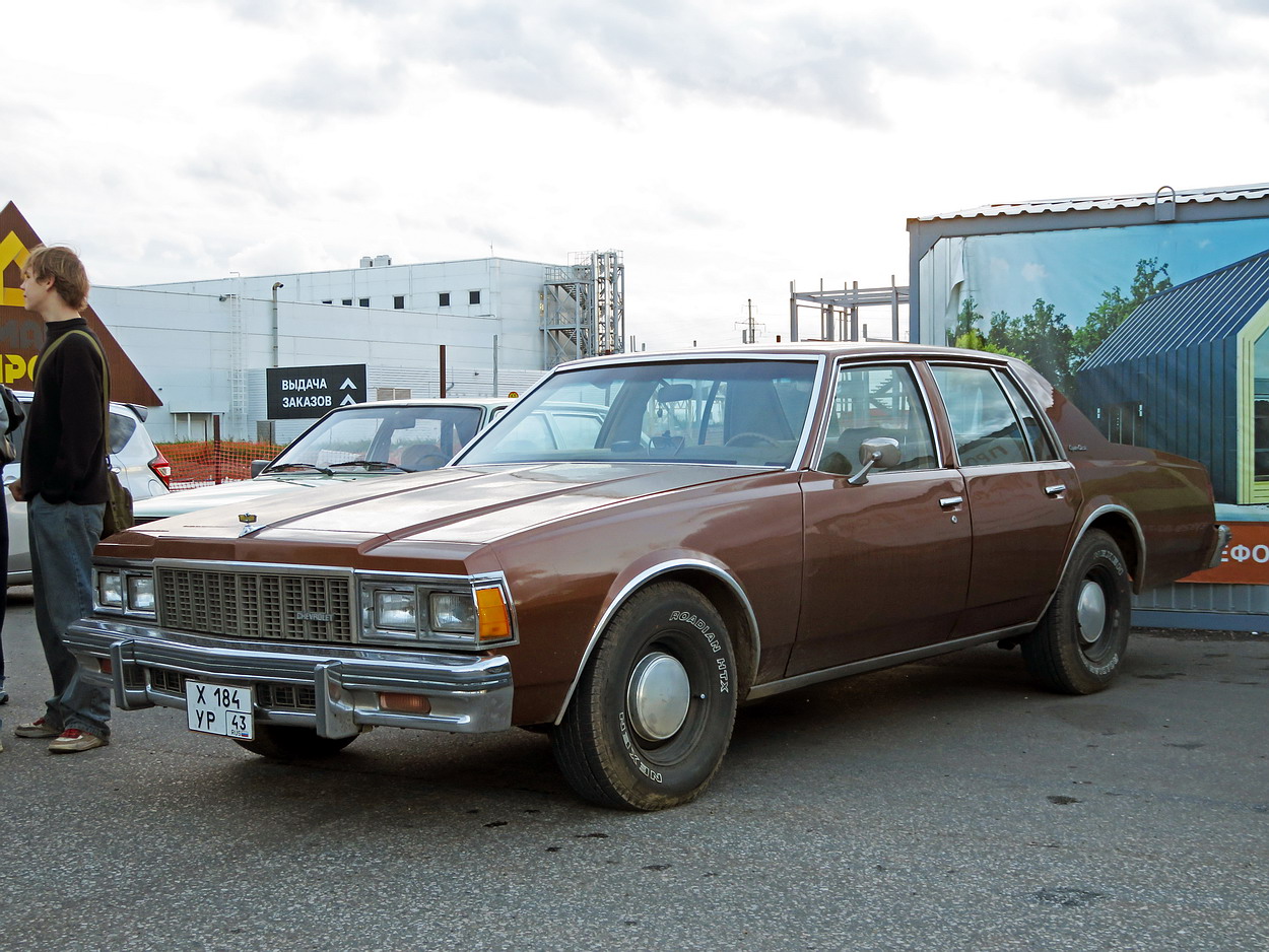 Кировская область, № Х 184 УР 43 — Chevrolet Caprice (3G) '77-90