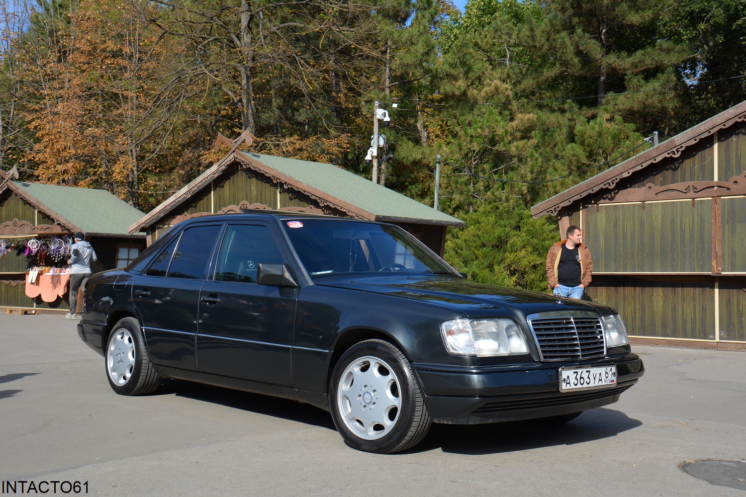 Ростовская область, № А 363 УА 61 — Mercedes-Benz (W124) '84-96; Ростовская область — Retro Motor Show_2025_Сентябрь