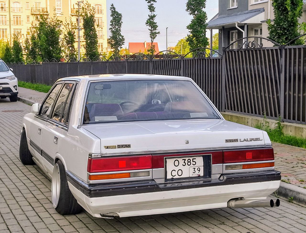 Калининградская область, № О 385 СО 39 — Nissan Laurel (C32) '84-93