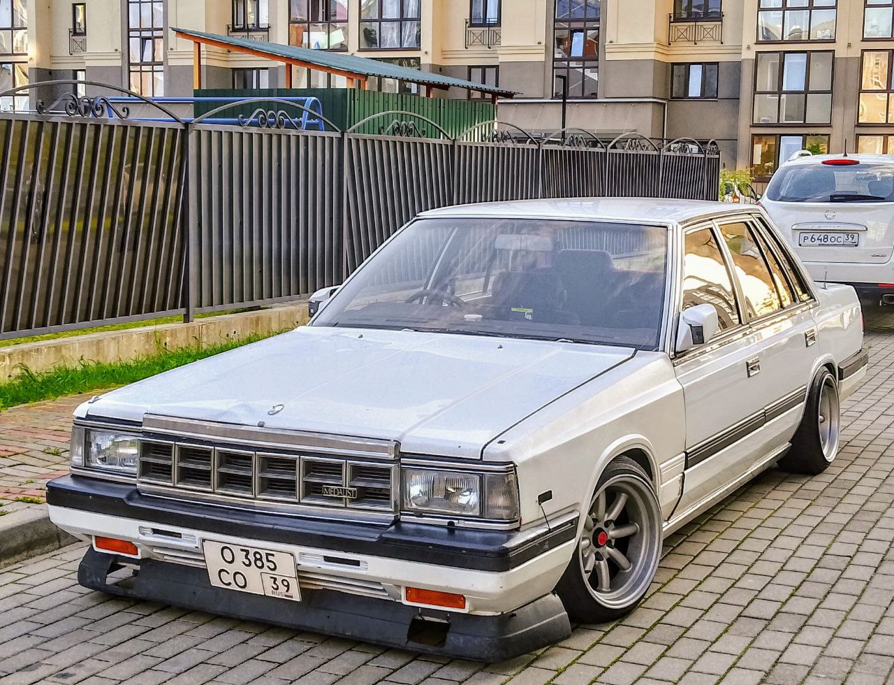 Калининградская область, № О 385 СО 39 — Nissan Laurel (C32) '84-93