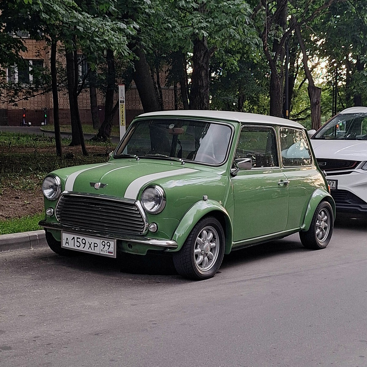 Москва, № А 159 ХР 99 — Rover Mini '86-00