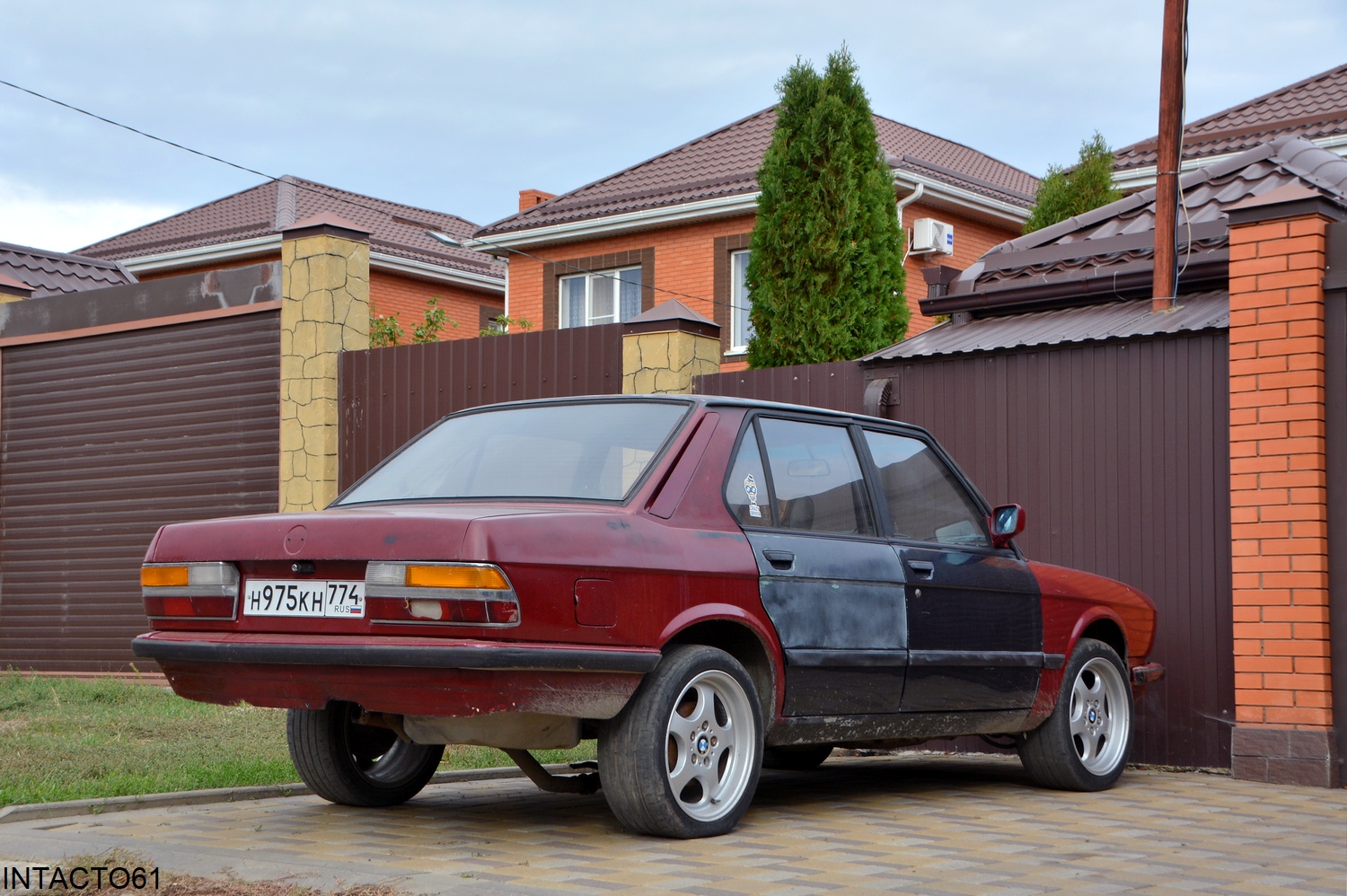 Ростовская область, № Н 975 КН 774 — BMW 5 Series (E28) '82-88; Челябинская область — Вне региона