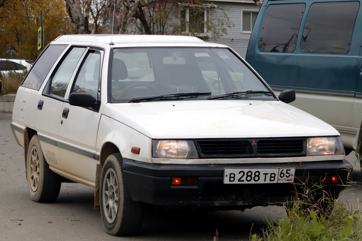 Сахалинская область, № В 288 ТВ 65 — Mitsubishi Lancer (3G) '83-92