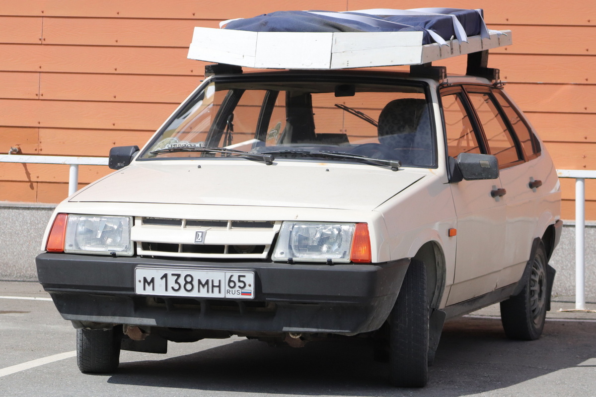 Сахалинская область, № М 138 МН 65 — ВАЗ-2109 '87-93