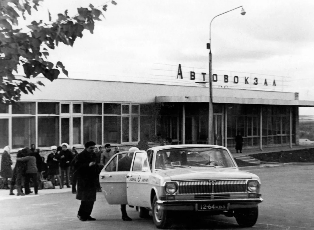 Кировская область, № 12-64 КВЗ — ГАЗ-24-01 Волга '70-86; Исторические фотографии (до 2000 года) (Кировская область)