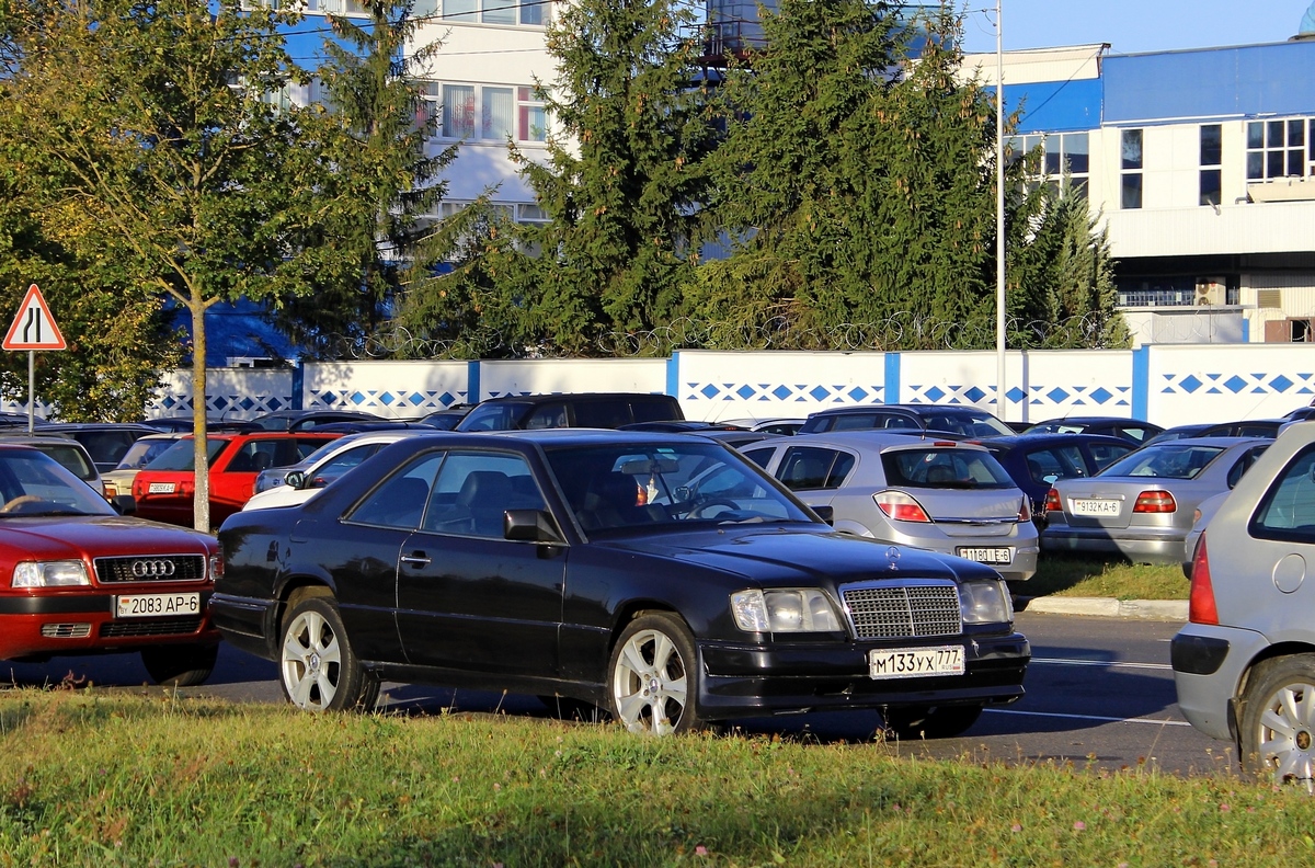 Москва, № М 133 УХ 777 — Mercedes-Benz (C124) '87-96