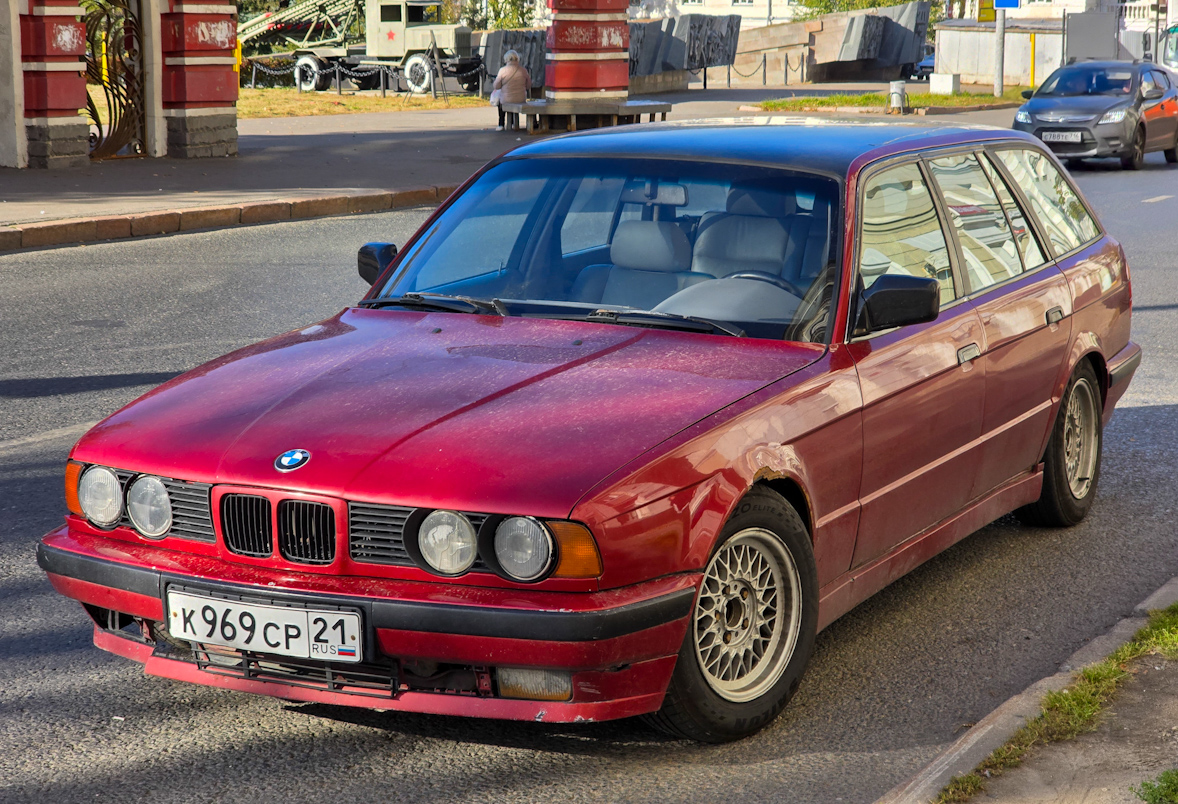 Татарстан, № К 969 СР 21 — BMW 5 Series Touring (E34) '91-96