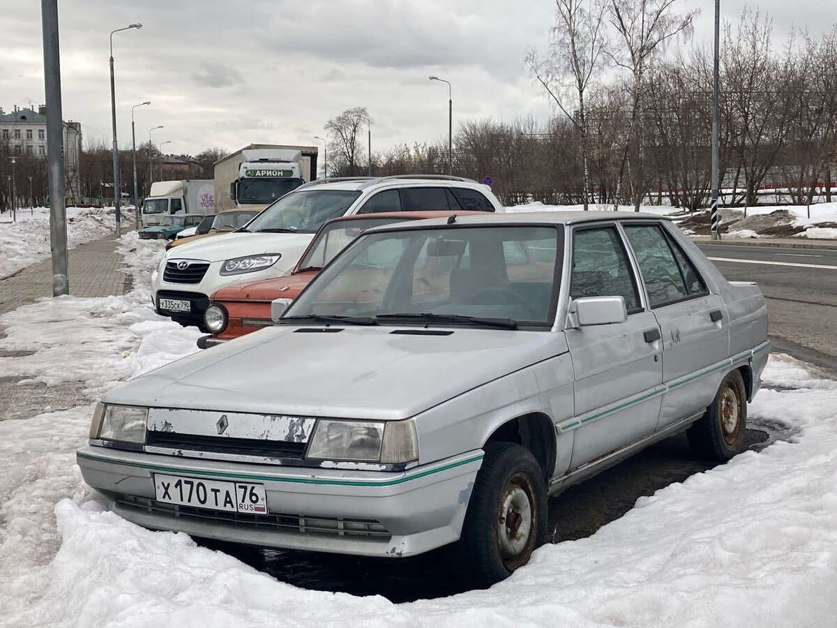 Москва, № Х 170 ТА 76 — Renault 9 '81-89