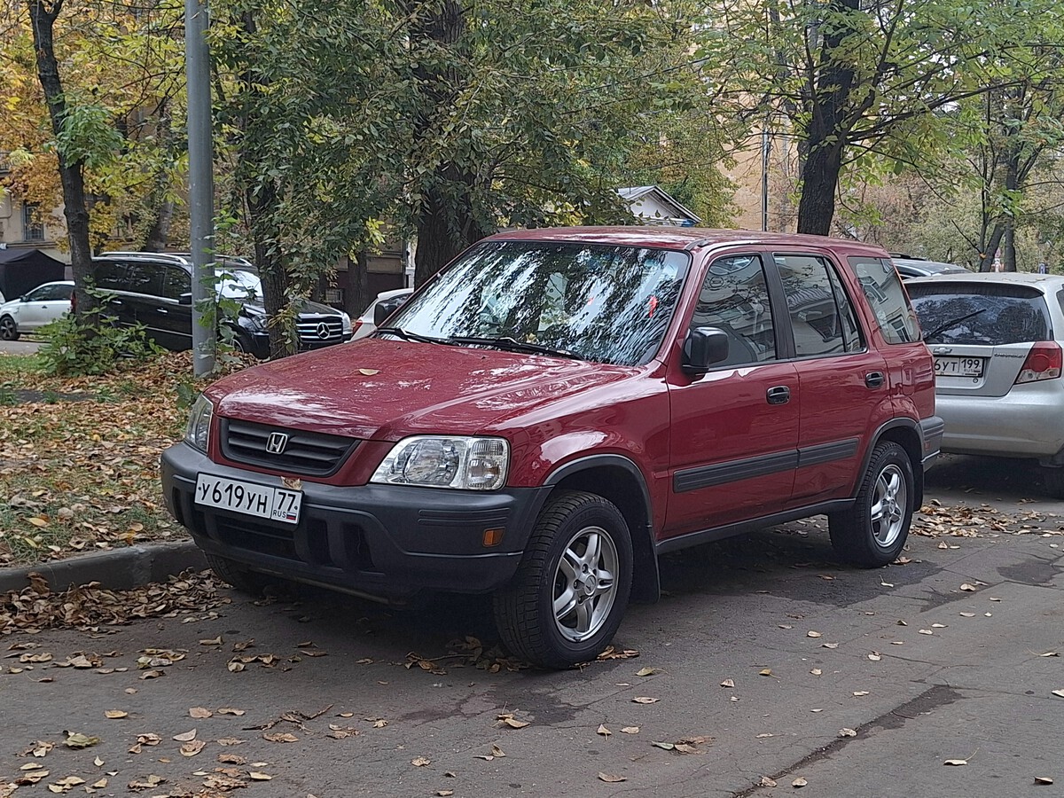 Москва, № У 619 УН 77 — Honda CR-V (RD) '95-01
