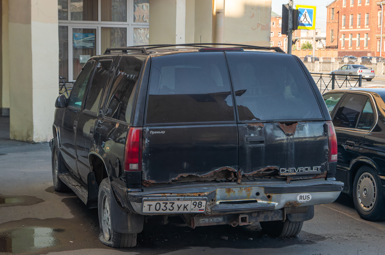 Санкт-Петербург, № Т 033 УК 98 — Chevrolet Tahoe (1G) '92-99