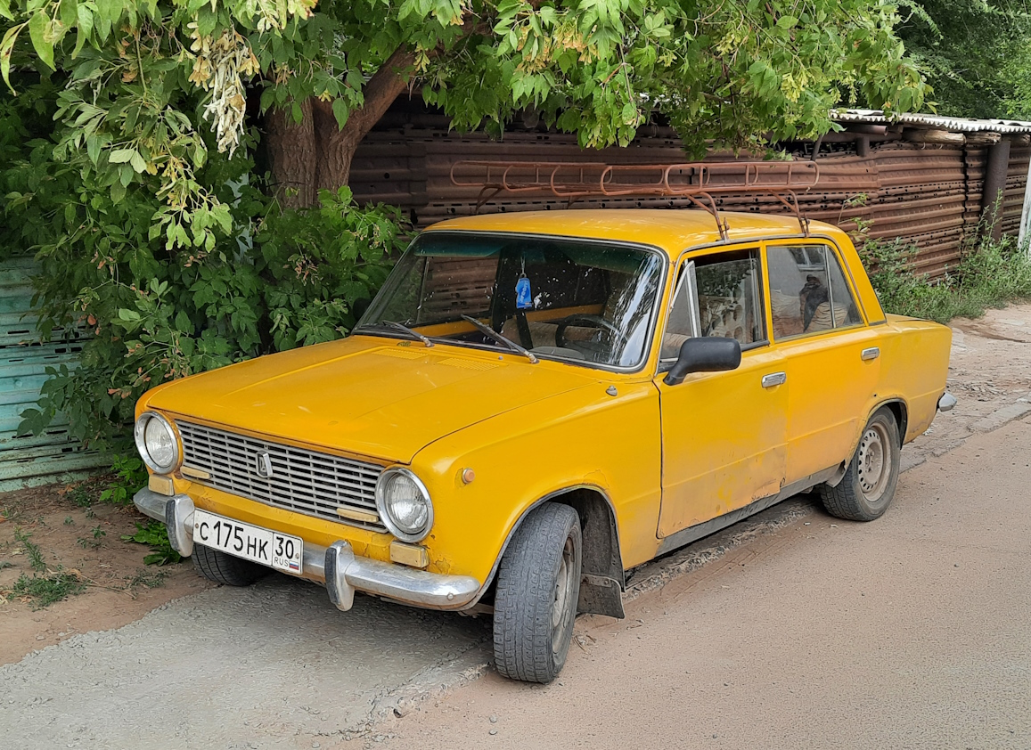 Астраханская область, № С 175 НК 30 — ВАЗ-2101 Жигули '70-83