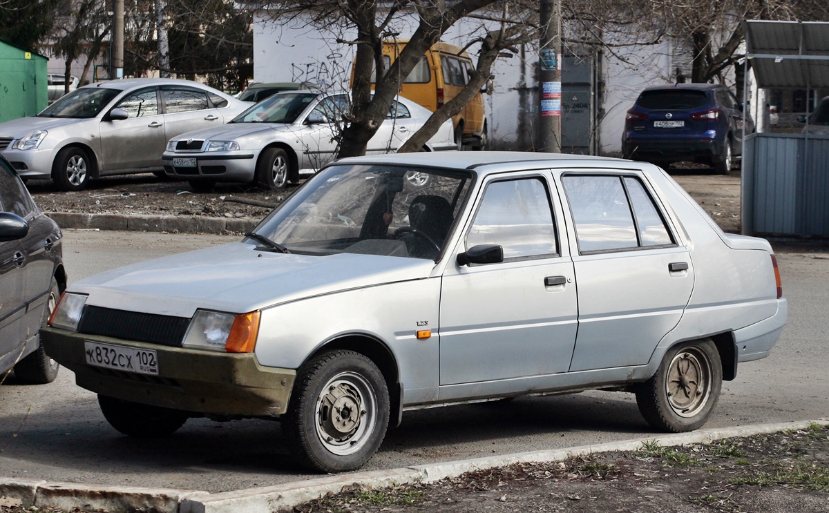 Башкортостан, № К 832 СХ 102 — ЗАЗ-110307 Славута '99-08