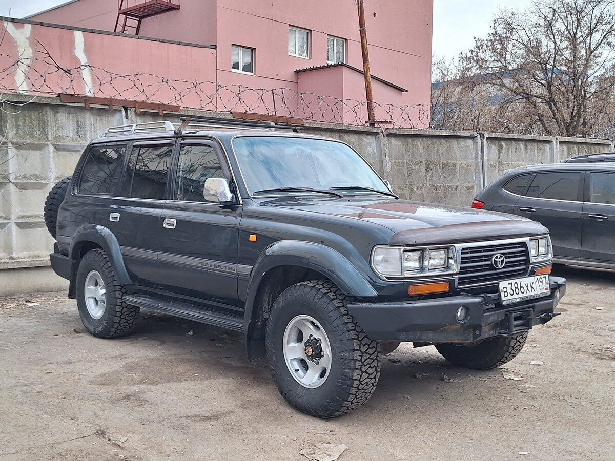 Москва, № В 386 ХК 197 — Toyota Land Cruiser (J80) '89-97