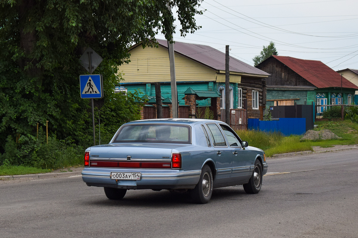 Алтайский край, № О 003 АУ 154 — Lincoln Town Car (2G) '90-97