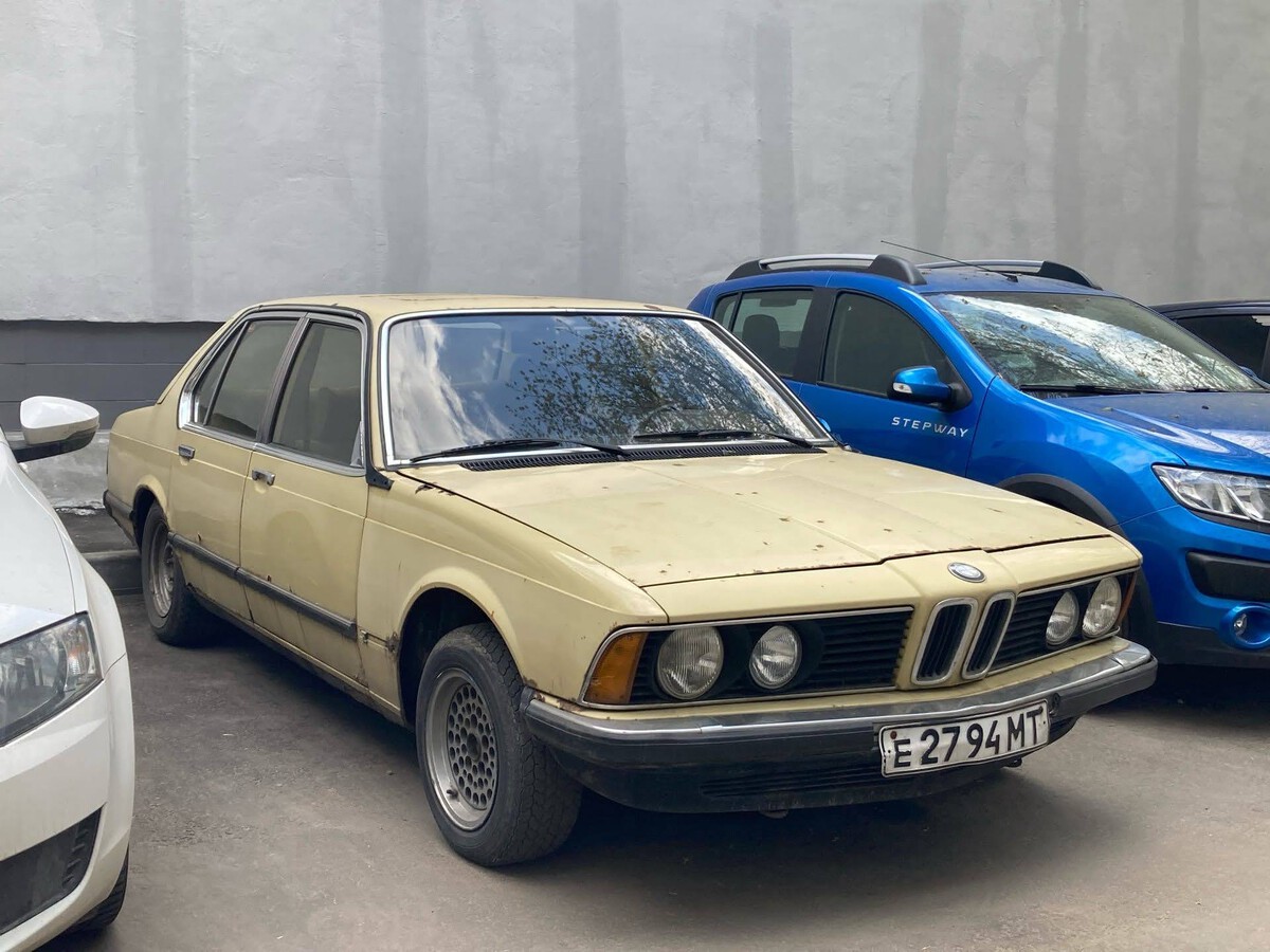 Москва, № Е 2794 МТ — BMW 7 Series (E23) '77-86