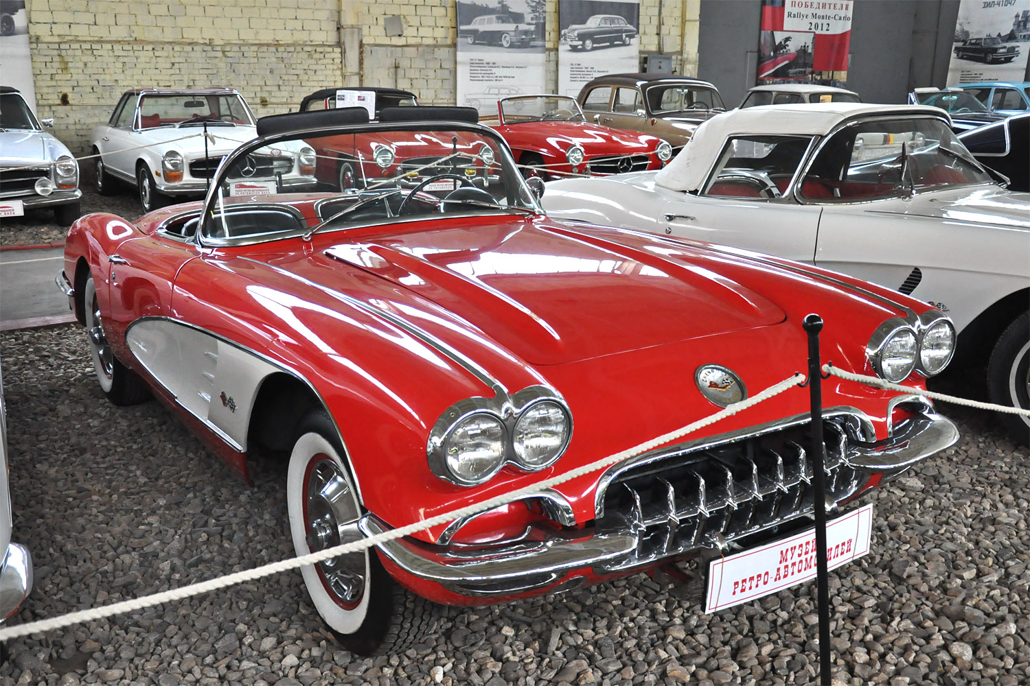 Москва, № У 172 АР 177 — Chevrolet Corvette (C1) '53-62
