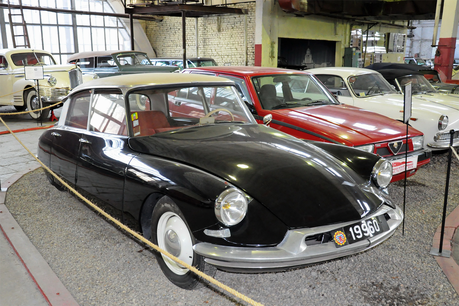 Люксембург, № 19960 — Citroën ID 19 Berline '56-68