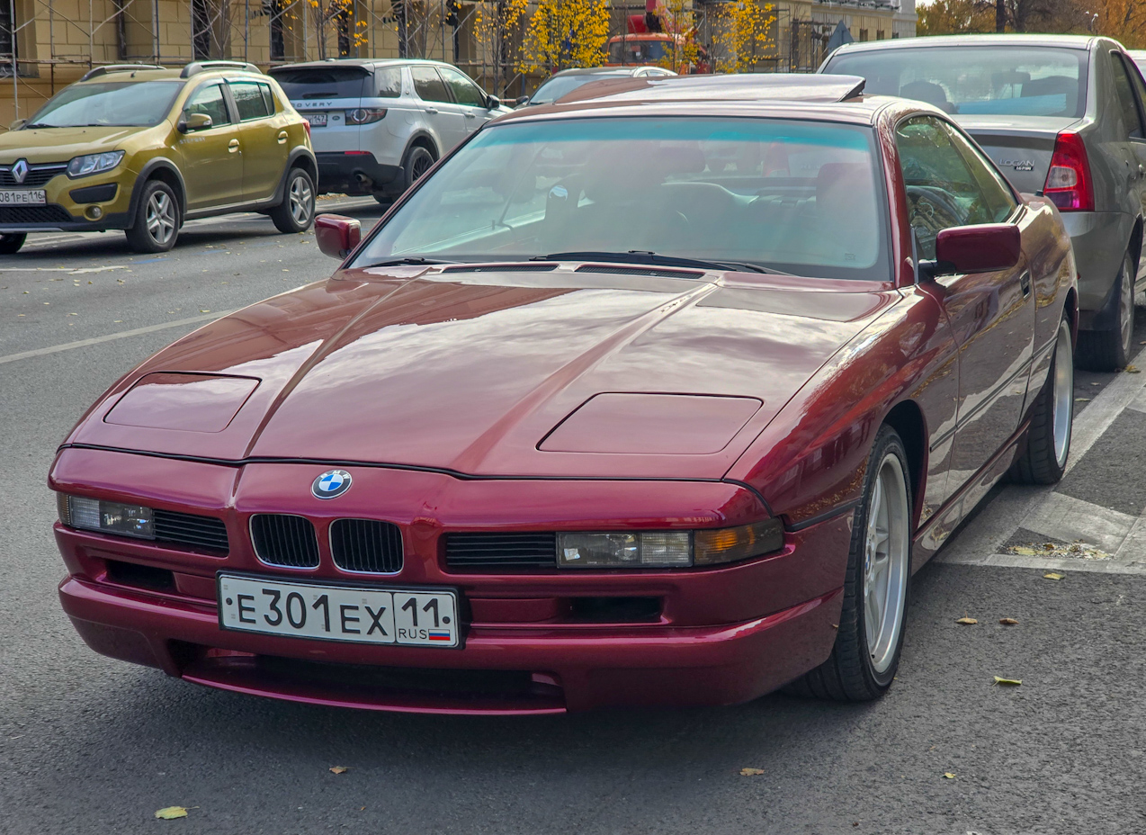 Татарстан, № Е 301 ЕХ 11 — BMW 8 Series (E31) '89-99